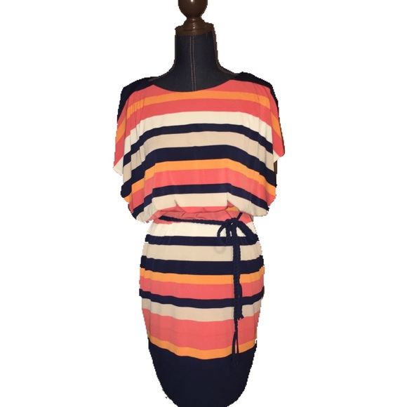 Signature by Sangria Dresses & Skirts - 🎂Sangria flutter sleeve dress